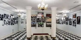 Экскурсия ко Всемирному дню фотографии в Галерее Ильи Глазунова