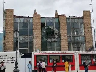 Снос административного здания на Ленинградском вокзале продолжается