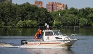 Спасатели Москвы вытащили из воды четырех человек за выходные