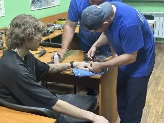 Спасатели освободили молодого спортсмена от кольца в Балашихе